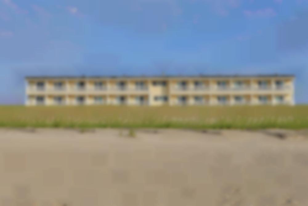 Drifting Sands Oceanfront Hotel