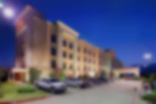 Hampton Inn & Suites Waco-South