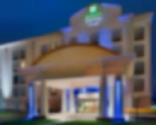 Holiday Inn Express Hotel & Suites Fredericksburg, an IHG Hotel